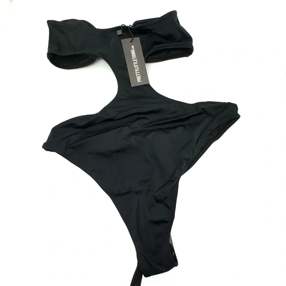 PrettyLittleThing bold black